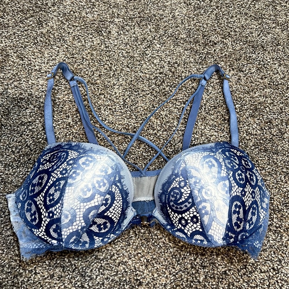 Blue VS Very Sexy Push Up Bra front close